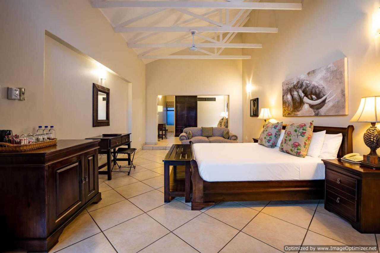 Zulu Nyala Game Lodge Hluhluwe Eksteriør billede